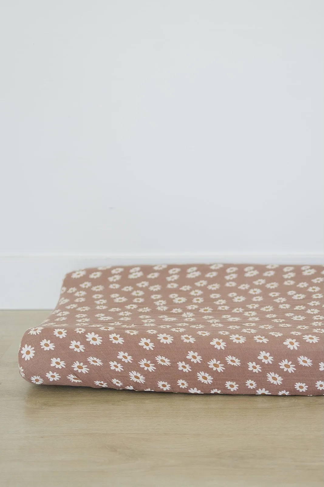 Daisy Dream Muslin Changing Pad Cover