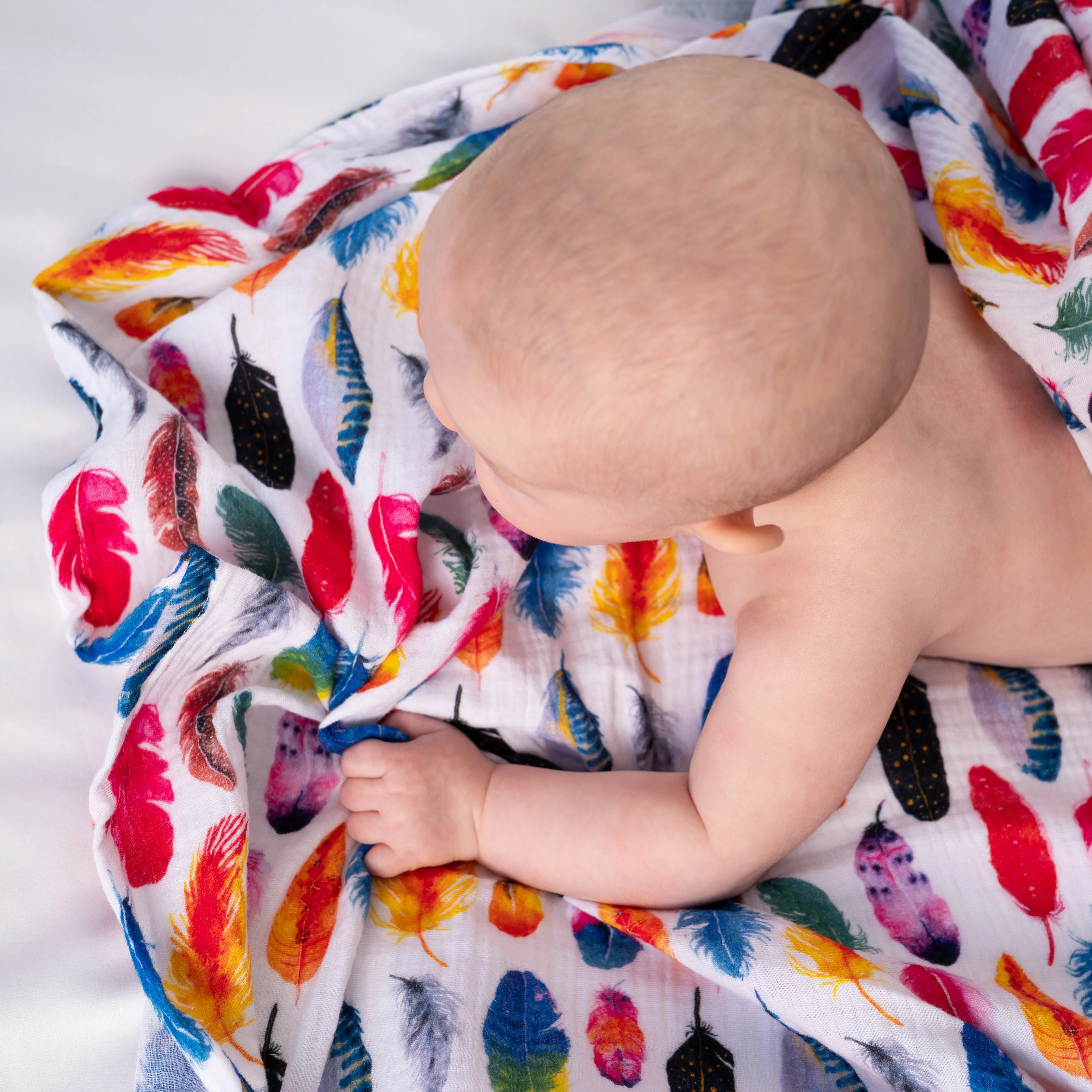 Rainbow feather print Muslin Swaddle